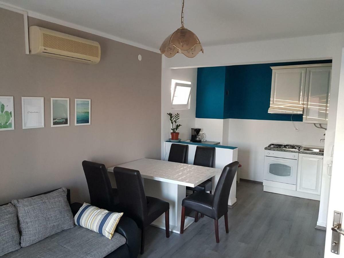 Apartments Andelic 스베티필립아이자코브 외부 사진